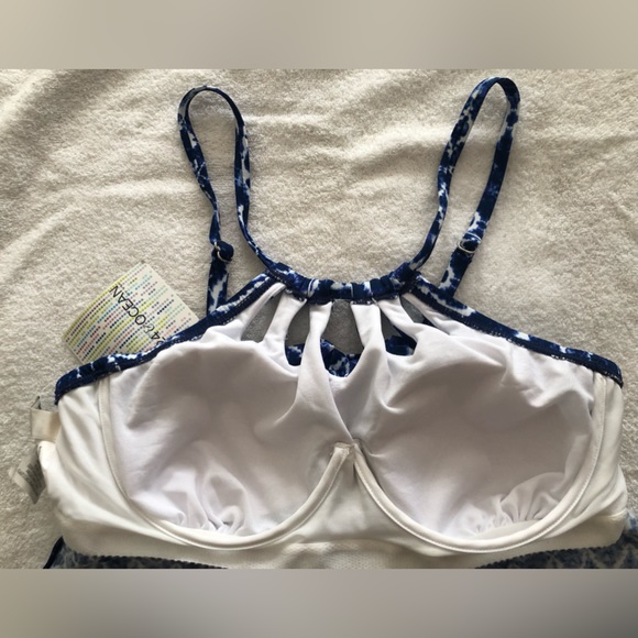 Keyhole HI Neck Tankini Top Navy & White Geometric Print (New!) - Picture 6 of 10